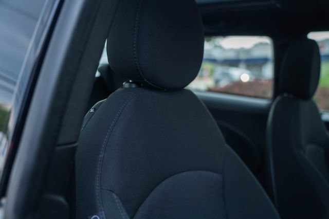 Used 2009 MINI Cooper John Cooper Works FWD image 32
