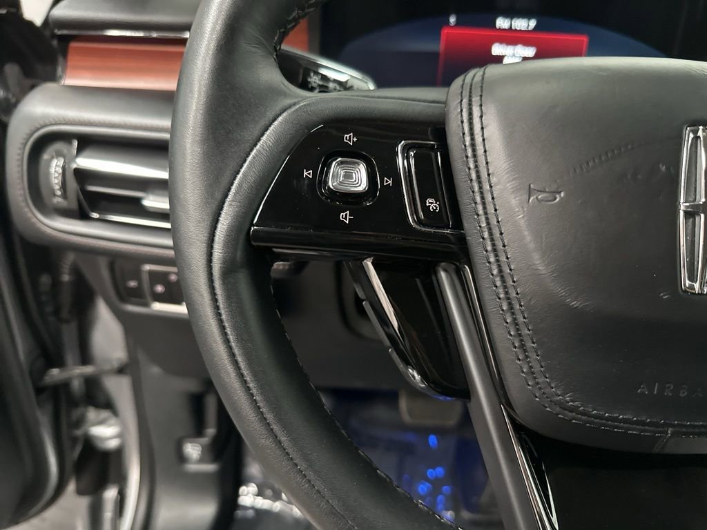 Used 2023 Lincoln Aviator Reserve w/ Equipment Group 201A image 14