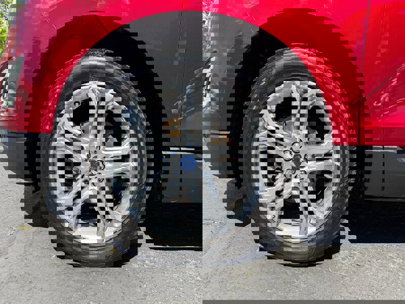 Used 2016 Ford Edge Titanium w/ Technology Package FWD image 9