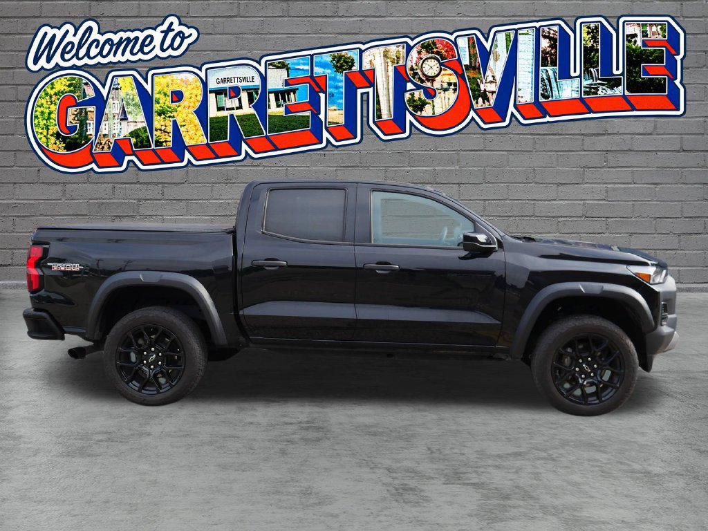 Used 2024 Chevrolet Colorado Trail Boss w/ LPO, Dark Essentials Package AWD/4WD image 15