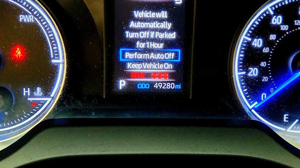 Used 2021 Toyota Venza LE image 15