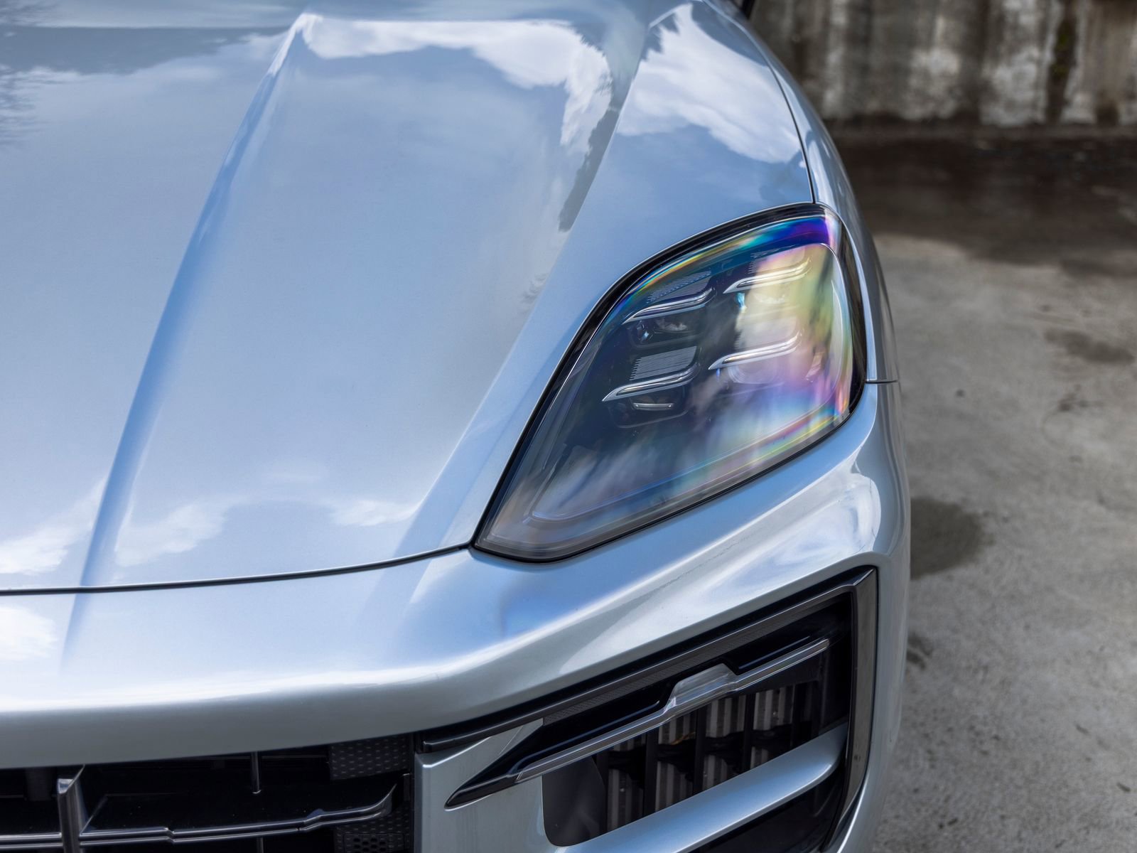 Used 2024 Porsche Cayenne S image 16