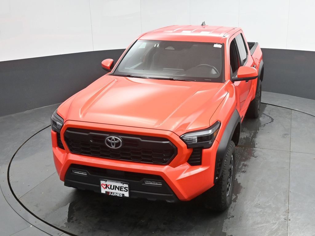 Used 2024 Toyota Tacoma TRD Off-Road AWD/4WD image 36