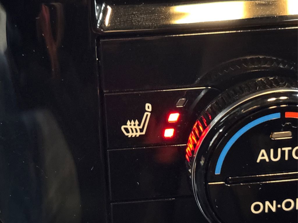 Used 2022 Nissan Rogue SL w/ SL Premium Package image 39