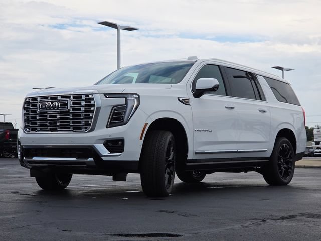 New 2026 GMC Yukon XL Denali w/ Sun & Power Step Package AWD/4WD image 15