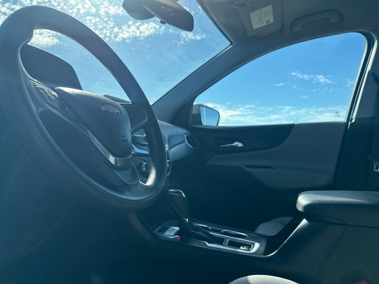 Used 2020 Chevrolet Equinox LS AWD/4WD image 41