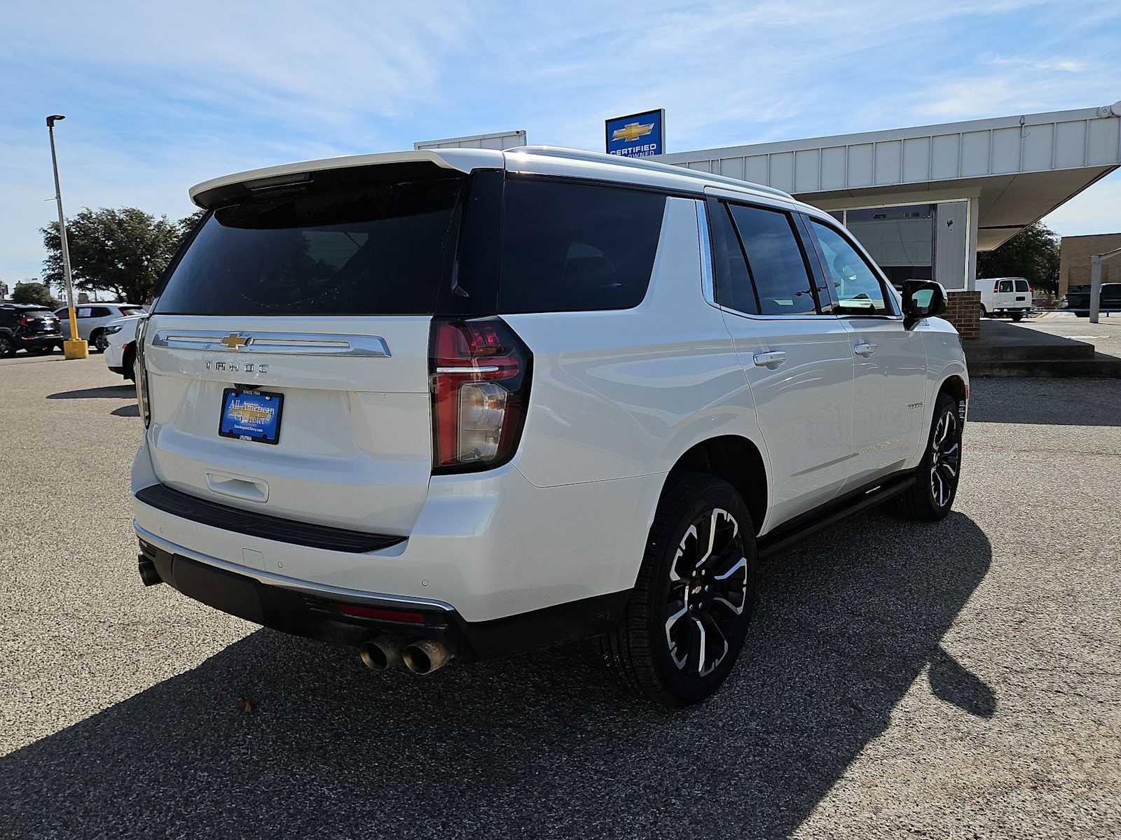 Used 2023 Chevrolet Tahoe High Country image 8