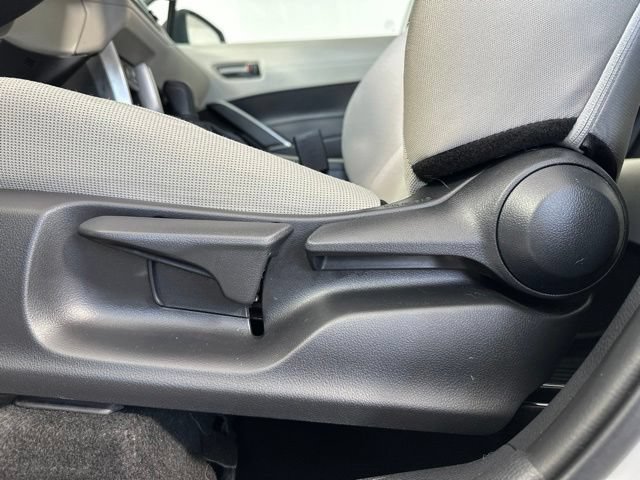 Used 2022 Toyota Corolla Cross L AWD/4WD image 23