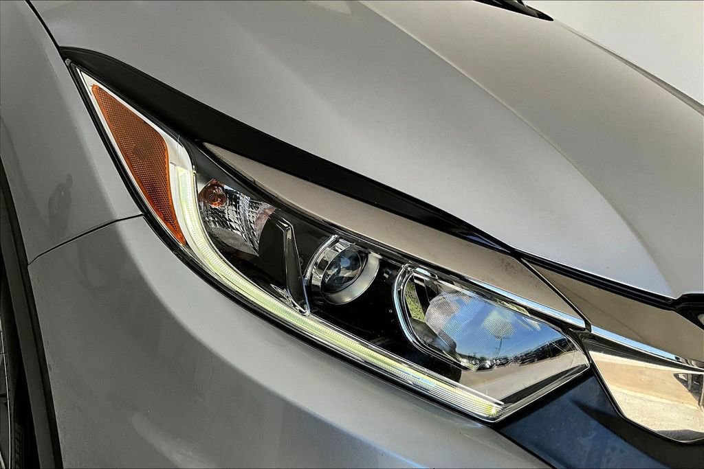 Used 2022 Honda HR-V EX image 39