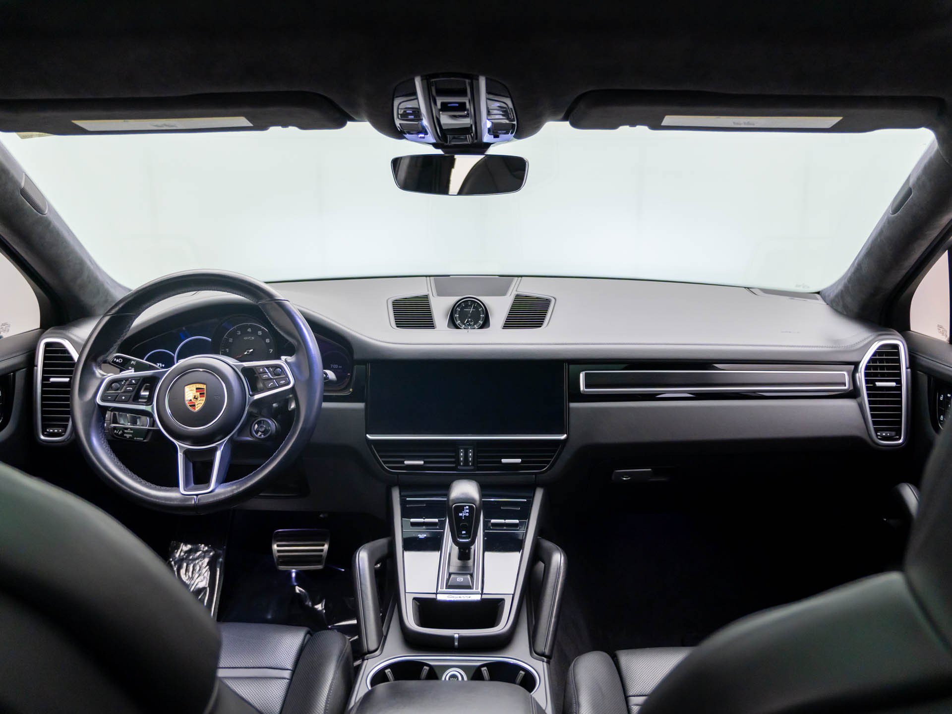 Certified 2022 Porsche Cayenne GTS AWD/4WD image 11
