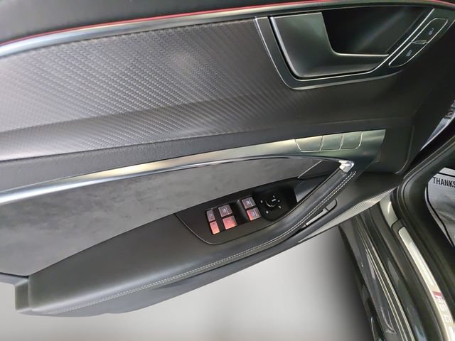 Used 2021 Audi RS 6 AWD/4WD image 10