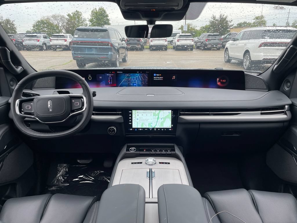 New 2027 Lincoln Navigator Reserve w/ Jet Appearance Package AWD/4WD image 17