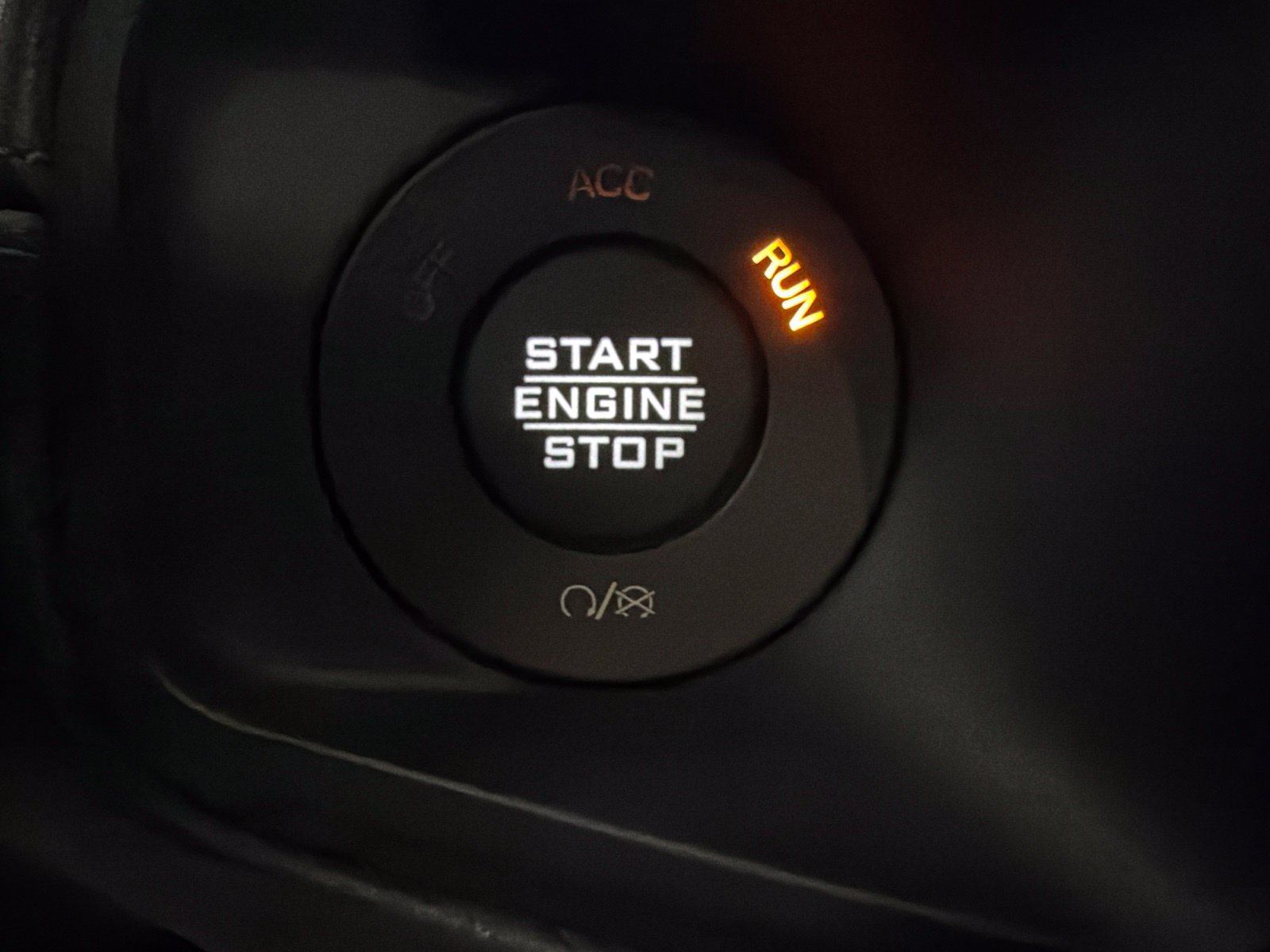 Used 2025 Jeep Gladiator Mojave AWD/4WD image 29