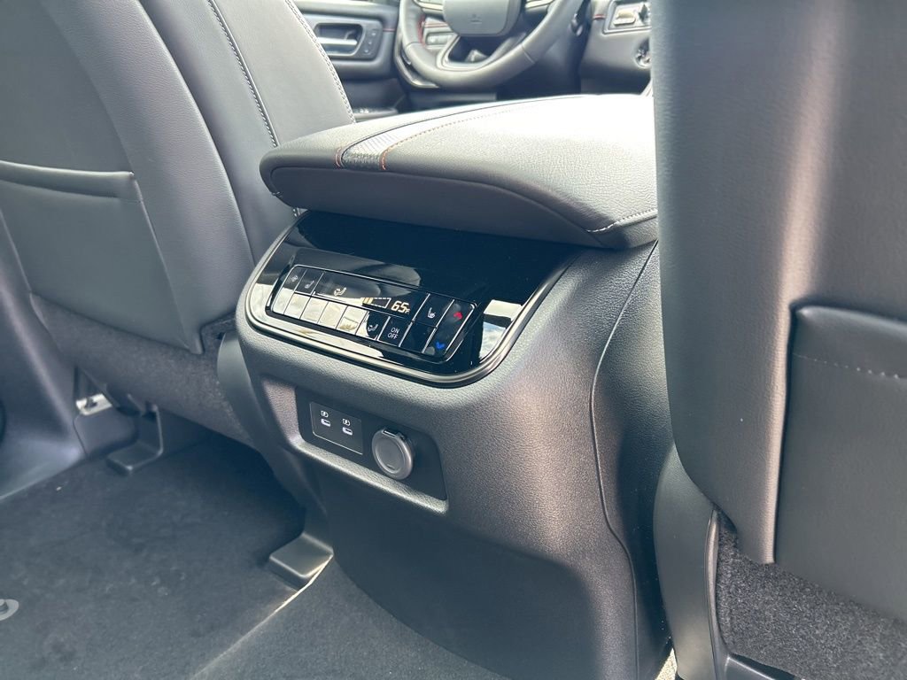 New 2025 Nissan Armada PRO-4X w/ Pro-4X Premium Package image 44