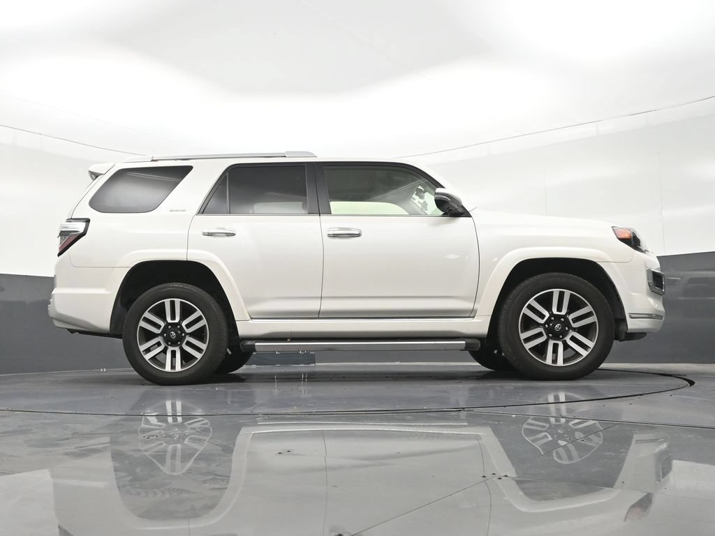 Used 2023 Toyota 4Runner Limited AWD/4WD image 28