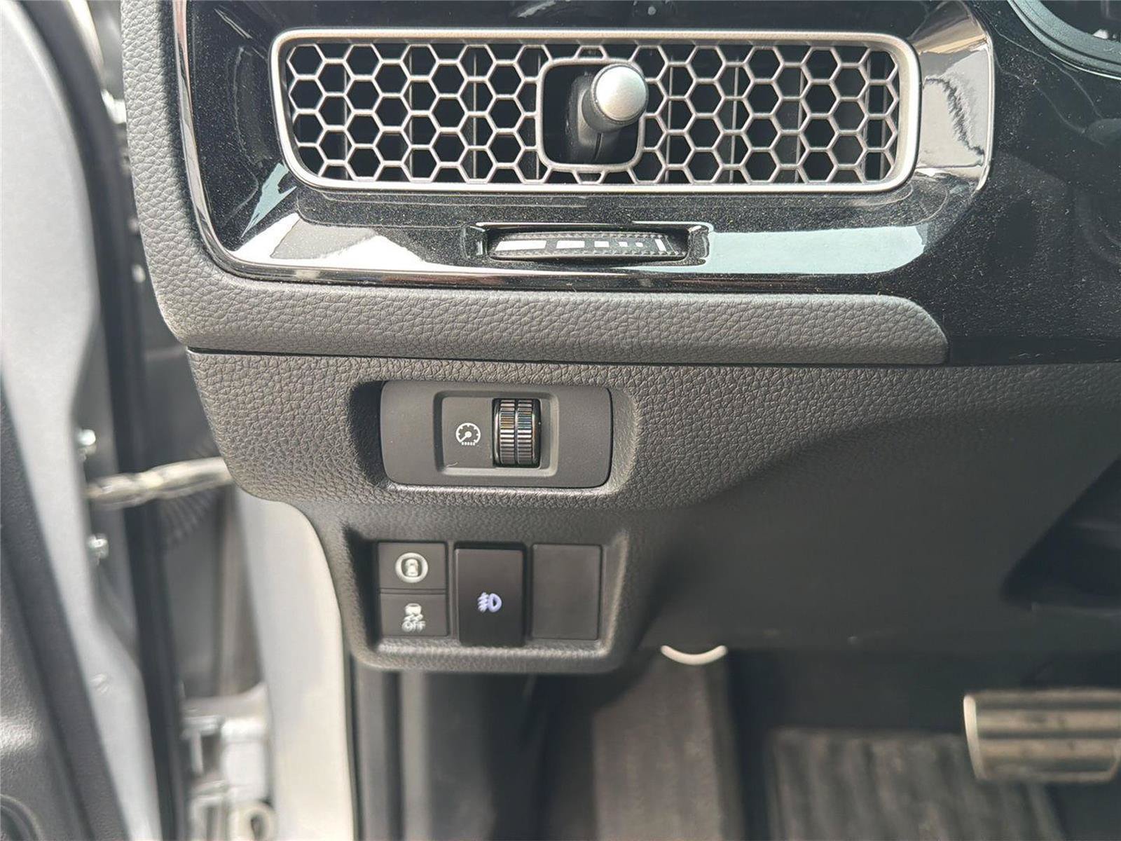 Used 2023 Honda Civic Sport image 12