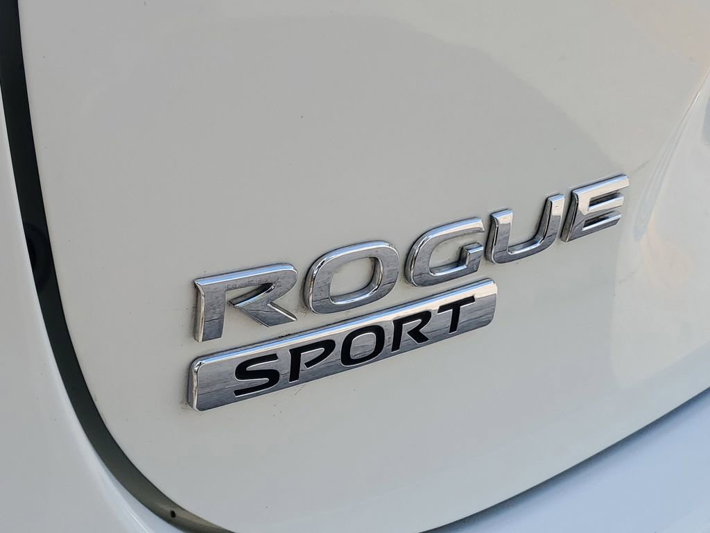 Used 2020 Nissan Rogue Sport S w/ Appearance Package FWD image 8