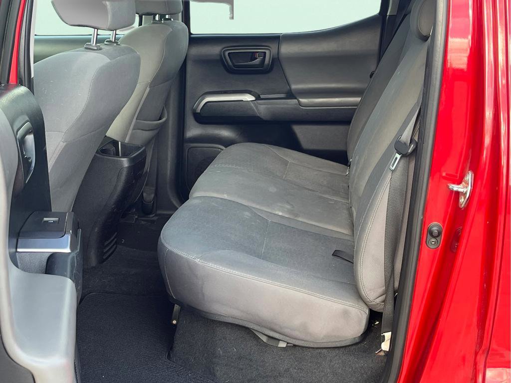 Used 2016 Toyota Tacoma SR5 w/ Towing Package image 17
