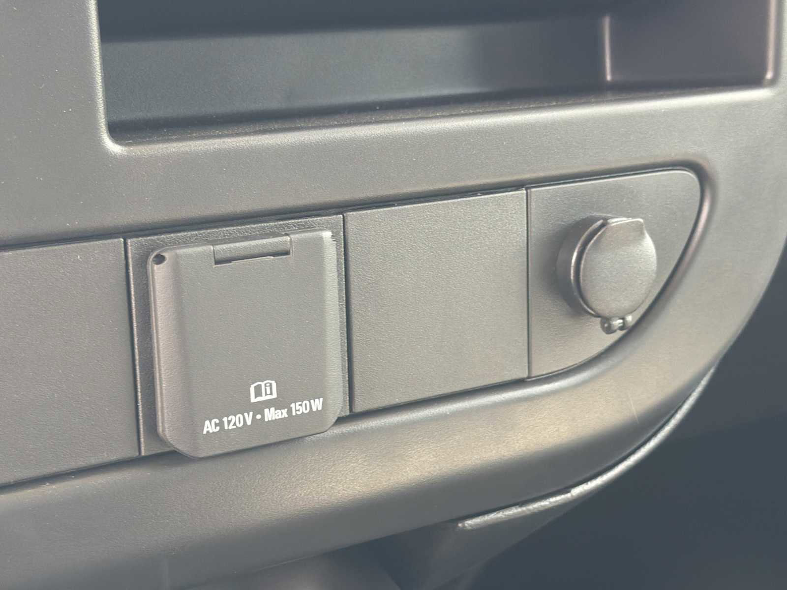 New 2025 GMC Savana 2500 w/ Driver Convenience Package image 29