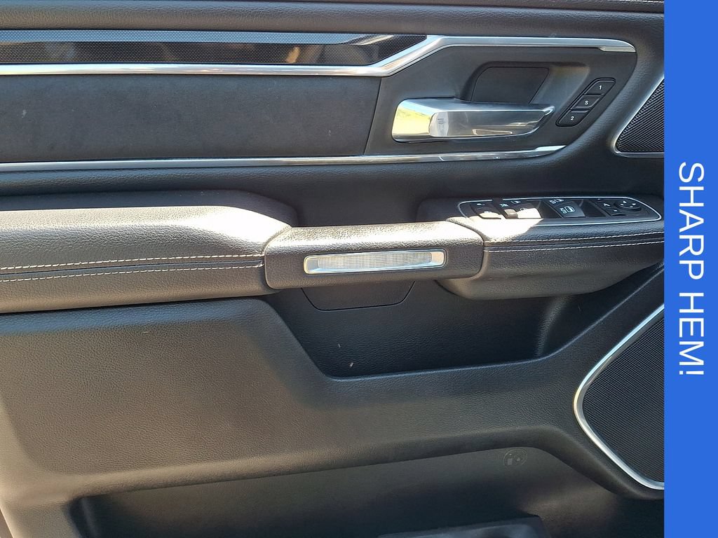 Used 2022 RAM 1500 Laramie AWD/4WD image 12