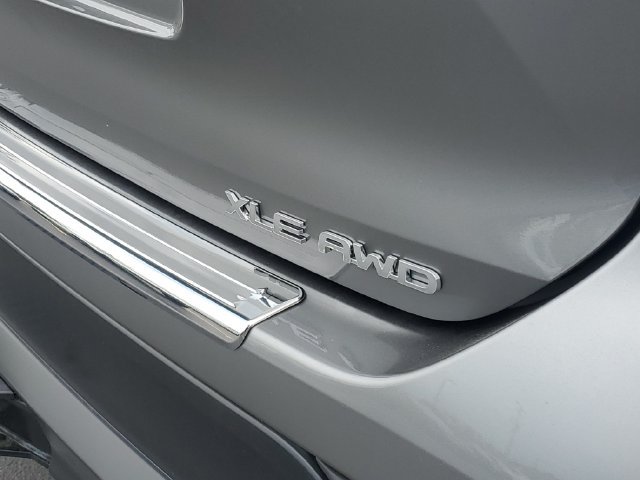 New 2026 Toyota Highlander XLE AWD/4WD image 6