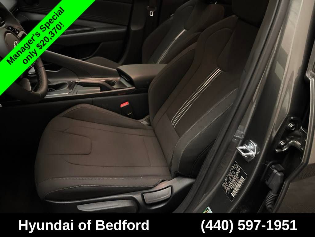 Certified 2026 Hyundai Elantra Sport FWD image 11