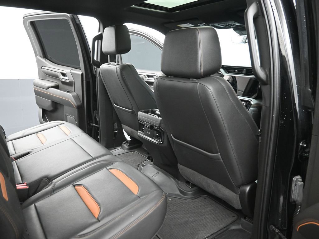 Used 2022 GMC Sierra 1500 AT4 w/ AT4 Premium Package image 16