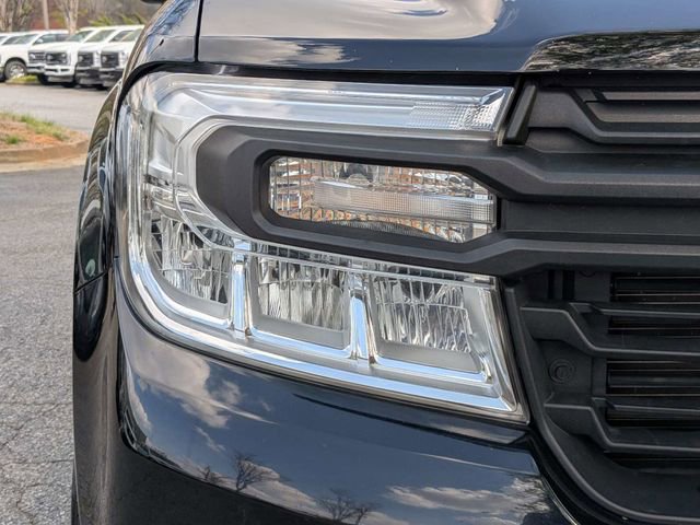 Used 2022 Ford Maverick XL image 10