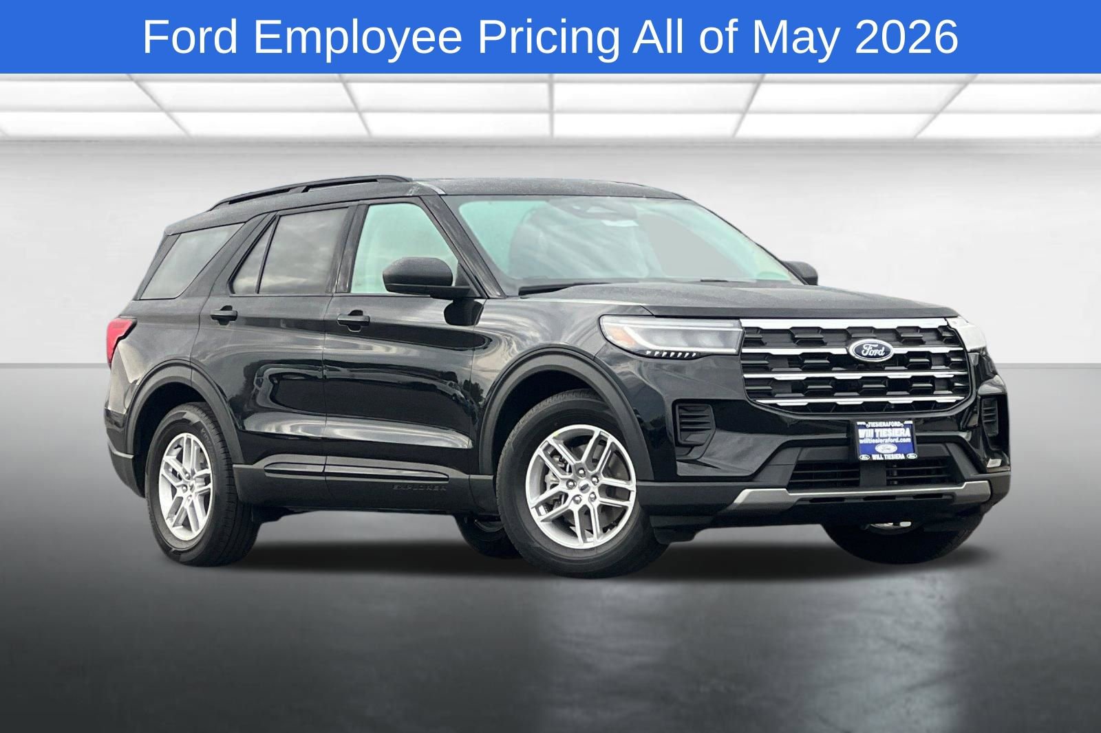 New 2026 Ford Explorer Active RWD image 2