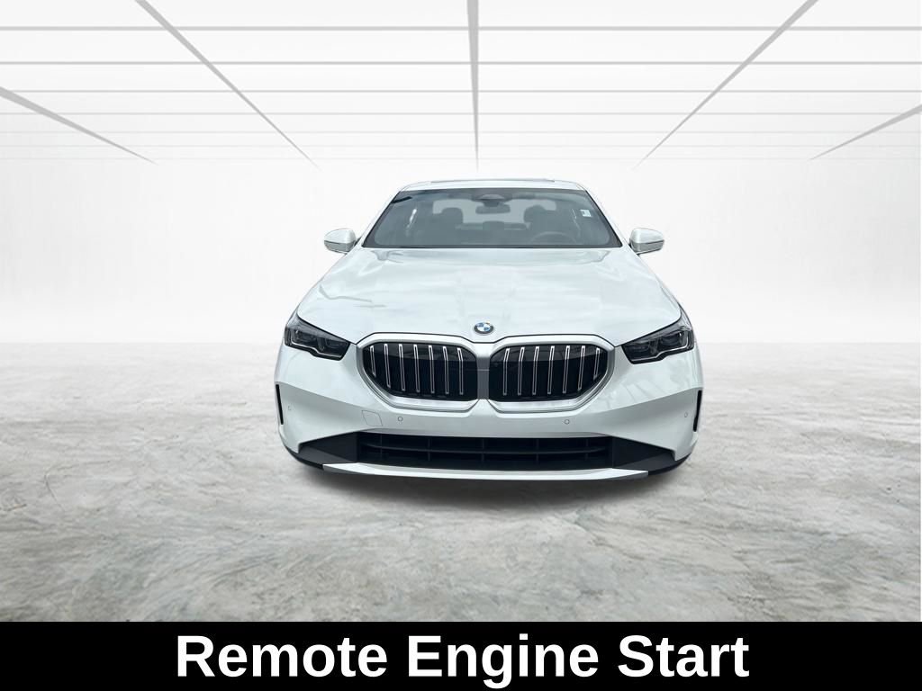 Used 2025 BMW 530i image 9