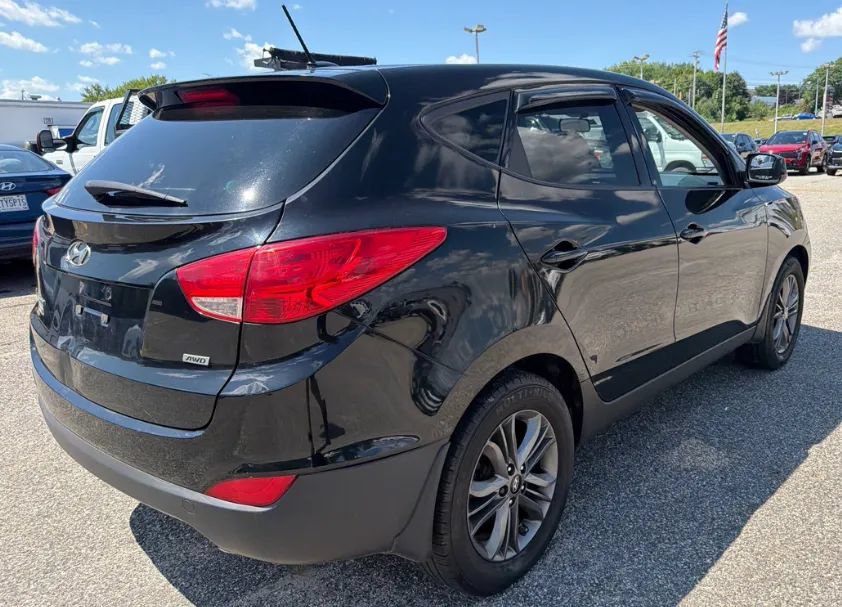 Used 2015 Hyundai Tucson GLS w/ Option Group 02 AWD/4WD image 4