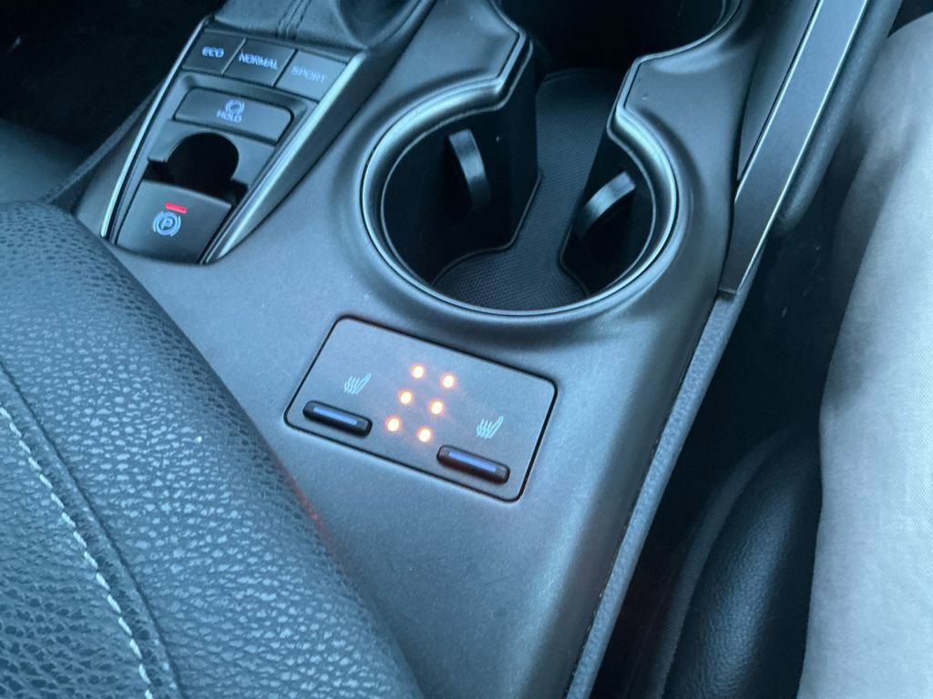 Used 2023 Toyota Camry XSE image 16