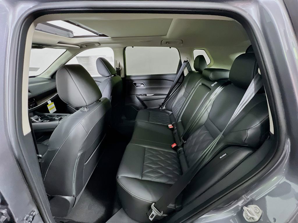 New 2026 Nissan Rogue Platinum AWD/4WD image 23