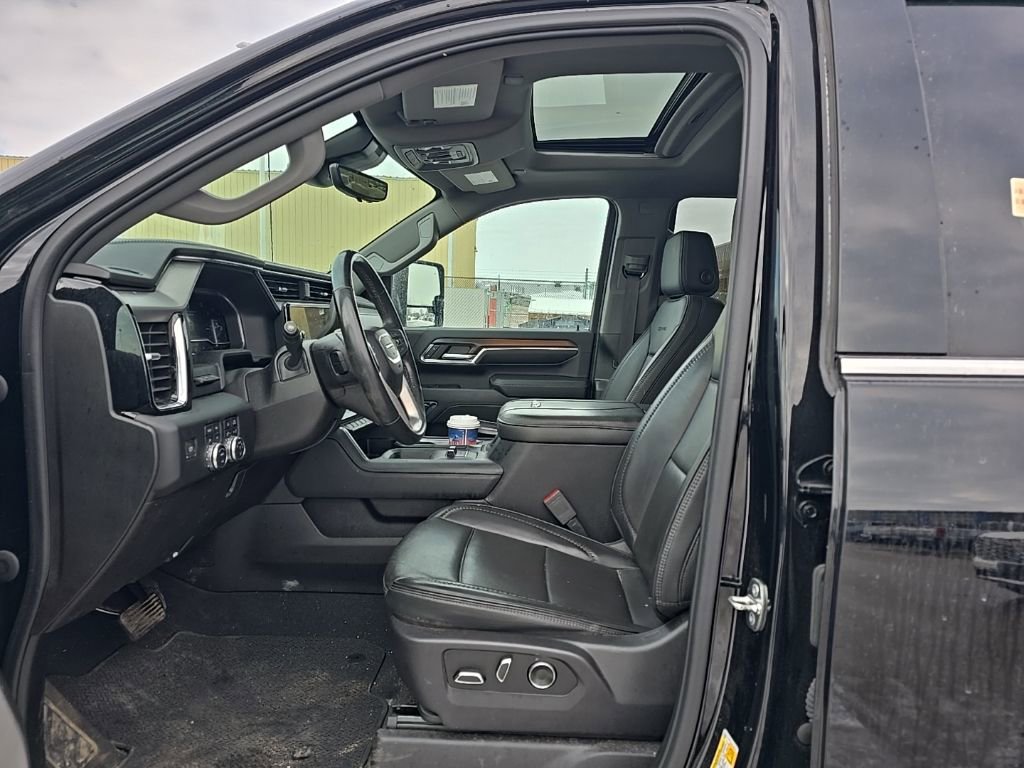 Used 2024 GMC Sierra 2500 Denali w/ Denali Reserve Package image 8