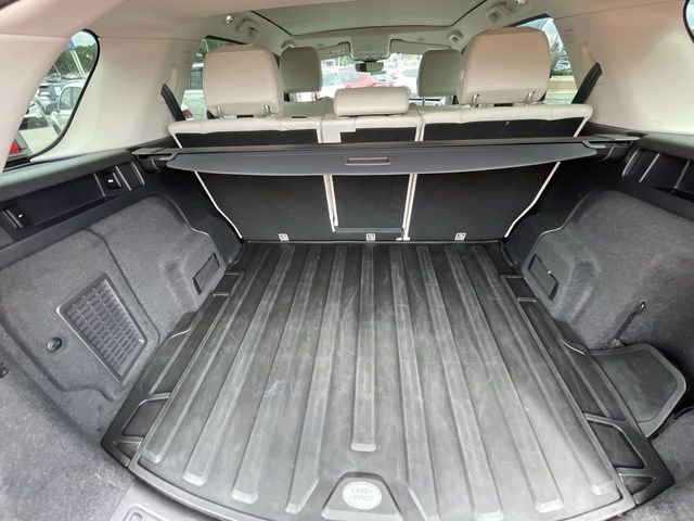 Used 2022 Land Rover Discovery Sport SE AWD/4WD image 34