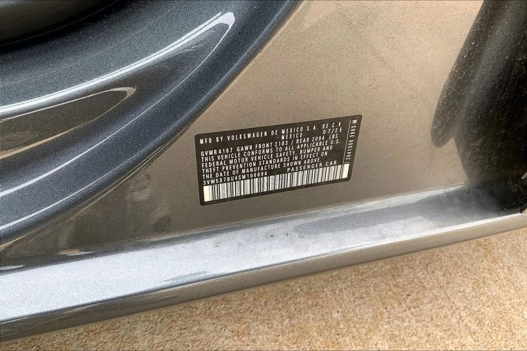 Certified 2025 Volkswagen Jetta S image 32