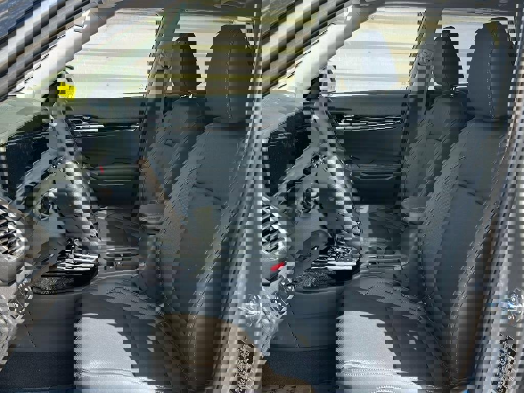 New 2026 Kia Seltos SX w/ SX Sunroof Package image 11