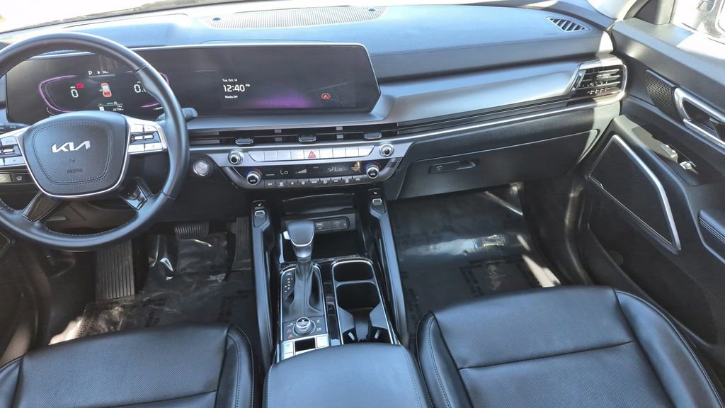 Certified 2025 Kia Telluride S image 16