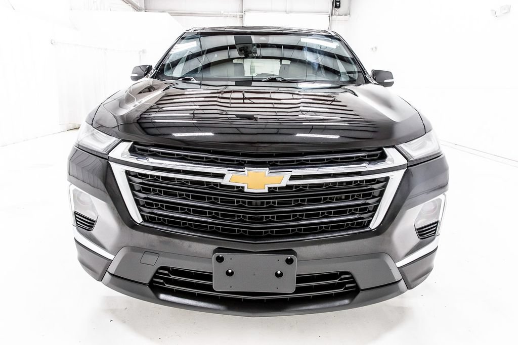 Used 2023 Chevrolet Traverse LS w/ Safety Package FWD image 10