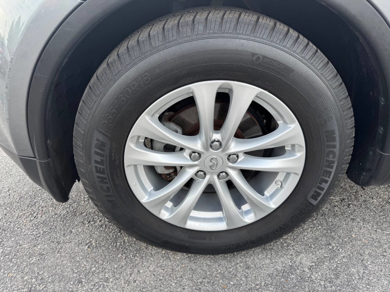 Used 2017 INFINITI QX70 2WD image 18