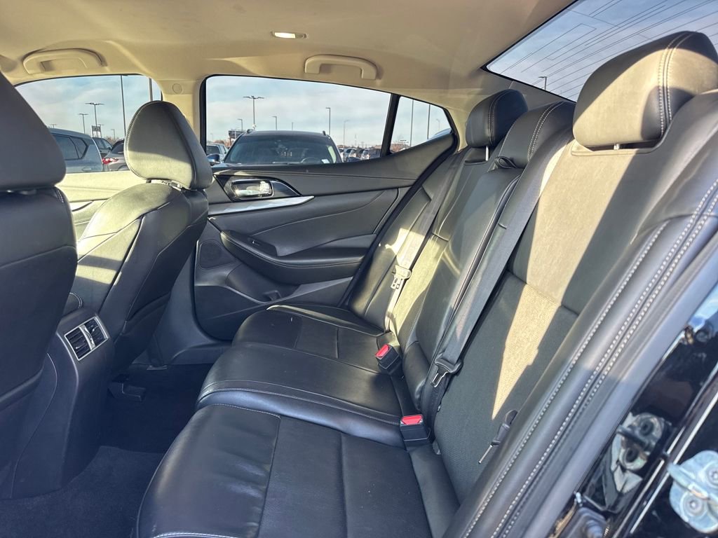 Used 2023 Nissan Maxima SV w/ Floor Mat Group image 11