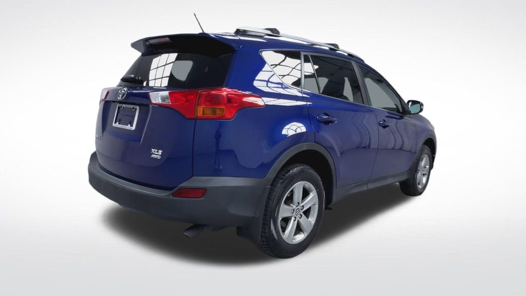 Used 2015 Toyota RAV4 XLE AWD/4WD image 8