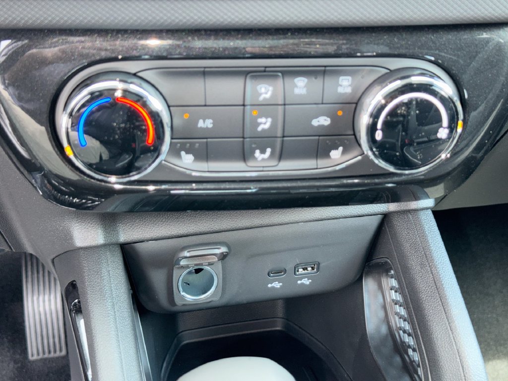 New 2026 Chevrolet TrailBlazer LT w/ LT Cold Weather Package FWD image 25