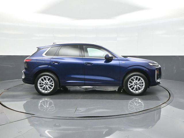 Used 2026 Audi Q3 quattro 2.0T w/ Driver Assistance Package AWD/4WD image 8