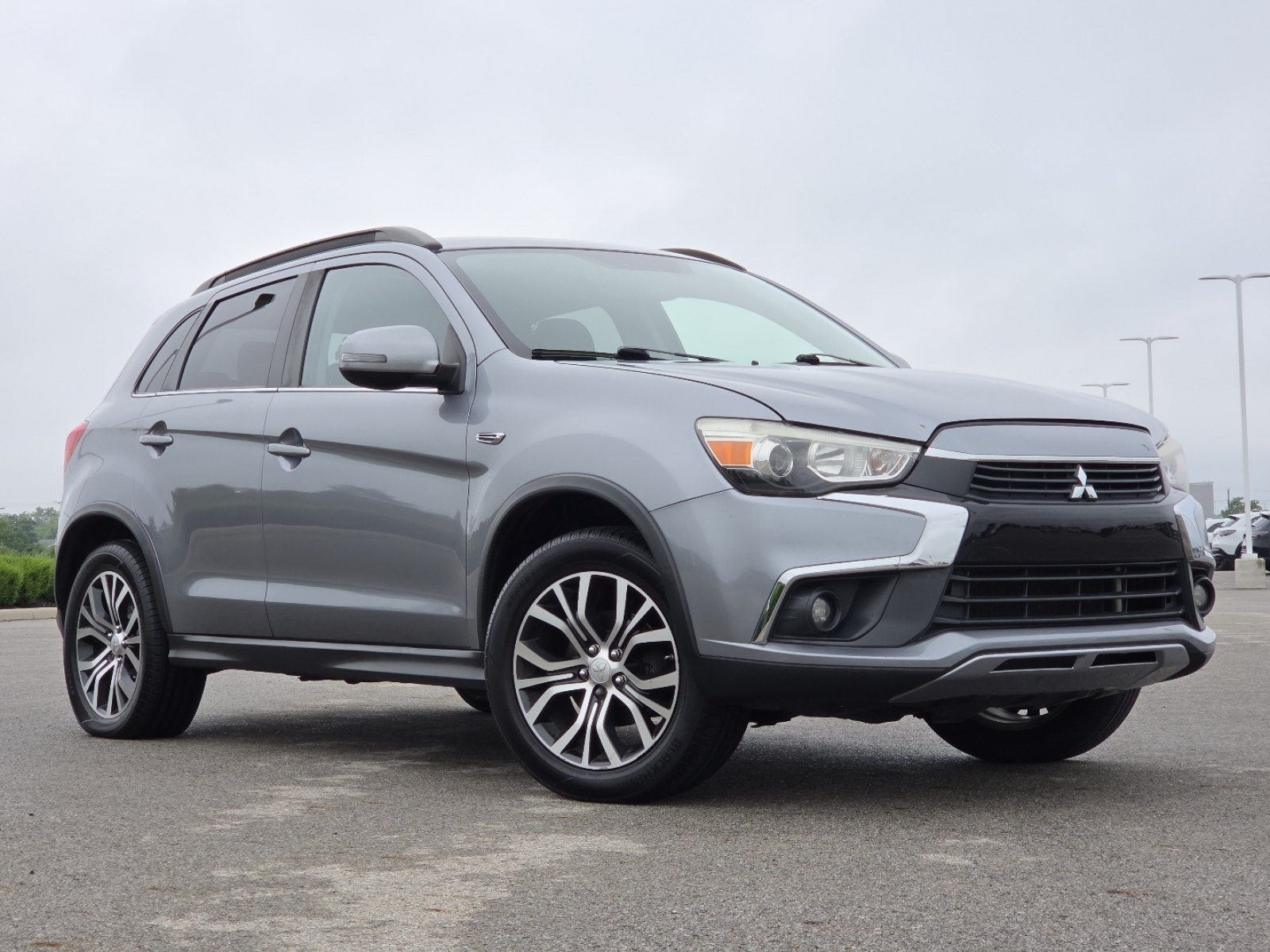 Used 2017 Mitsubishi Outlander Sport SEL AWD/4WD image 2