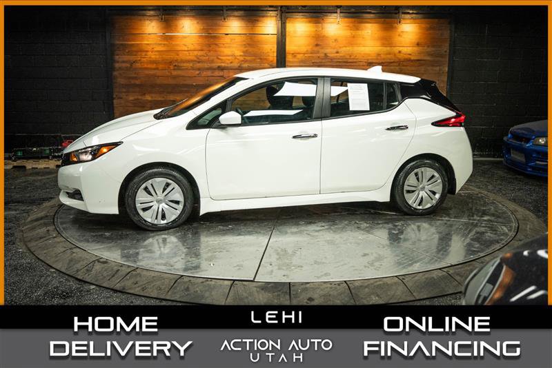 Used 2025 Nissan Leaf S image 1