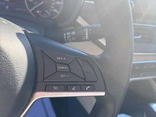 Used 2025 Nissan Altima 2.5 SV image 29