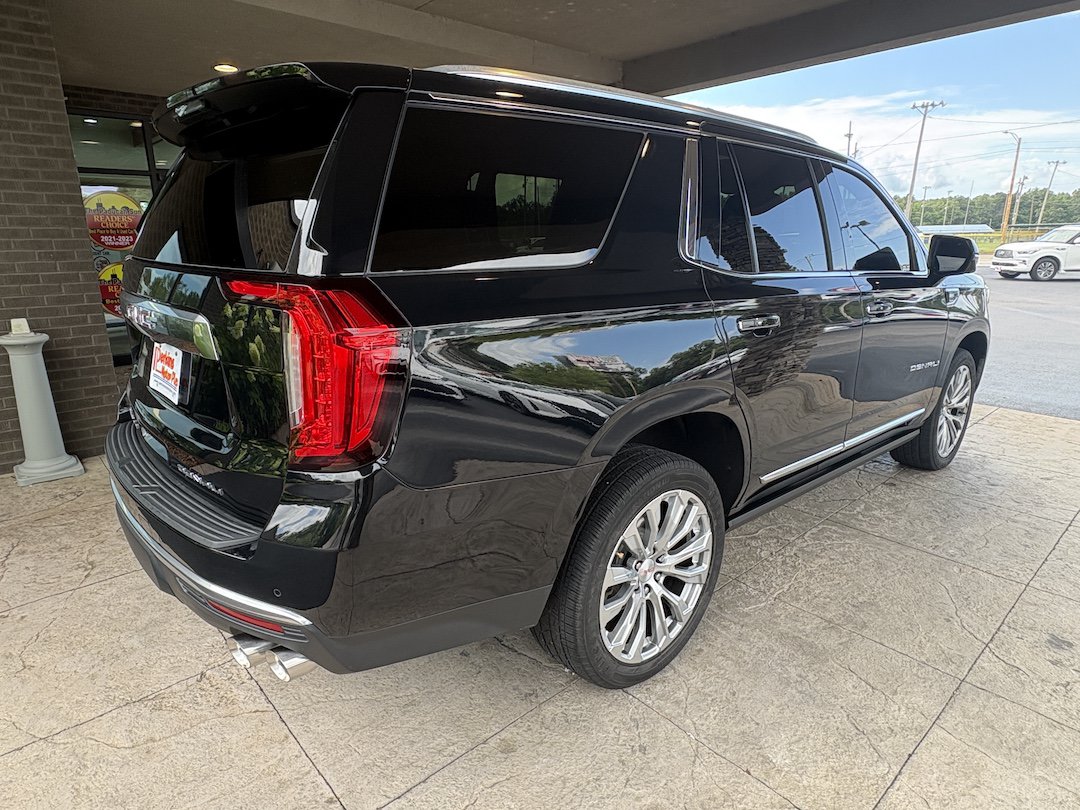 Used 2021 GMC Yukon Denali w/ Denali Premium Package RWD image 6