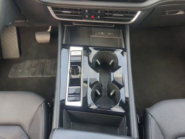 Used 2024 Volkswagen Atlas SE image 23