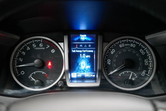 Used 2022 Toyota Tacoma SR5 AWD/4WD image 16